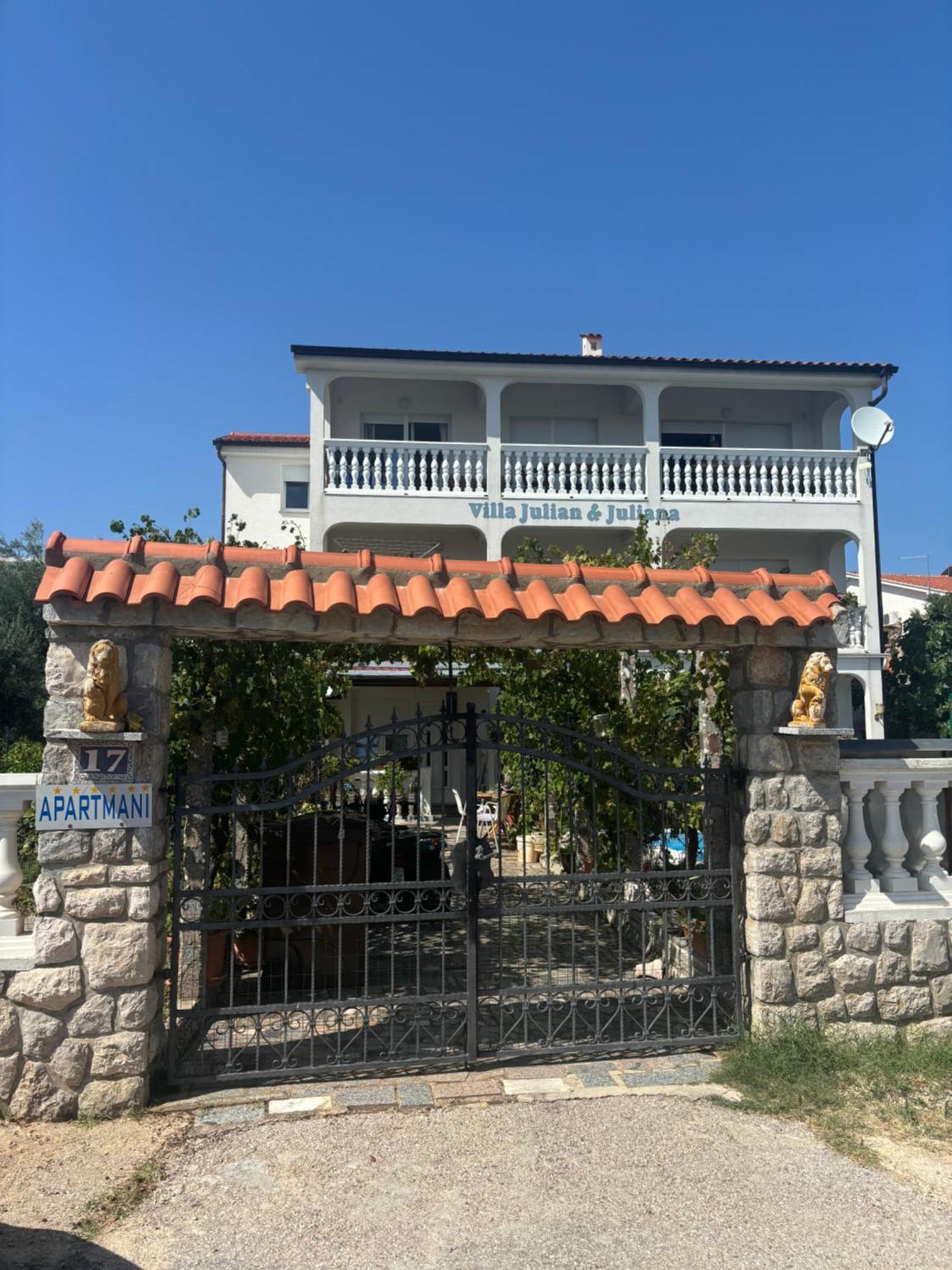 Villa Julian & Juliana 크르크 외부 사진